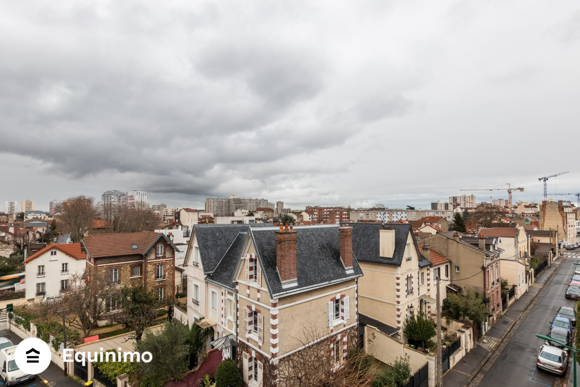 MRI Appartement deux pièces meublé de 33m2 au 4ème étage 45 rue de Tilly colombes